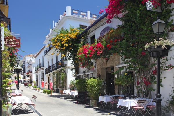 Marbella - Calle Ancha Buganvillas